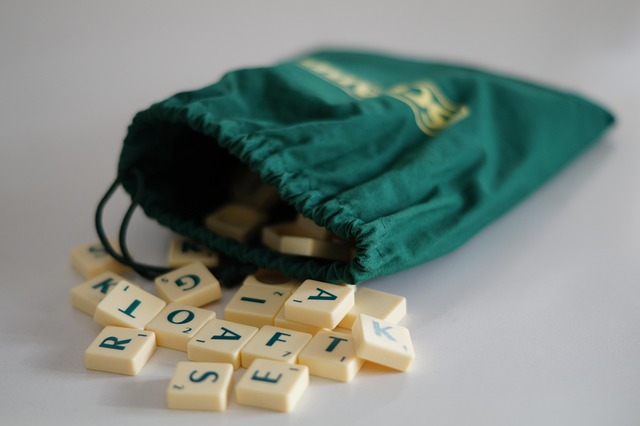 Screenshot of a word game dictionary lookup confirming a 'za' word